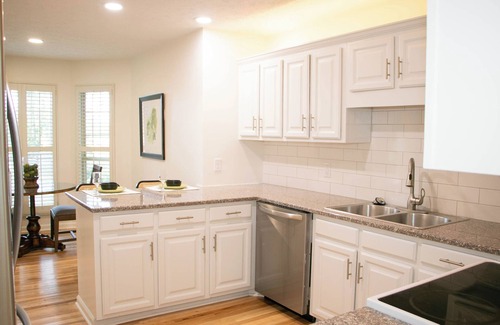 Murfreesboro House | Sunny rental on the golf course in Murfreesboro just minutes from Interstate