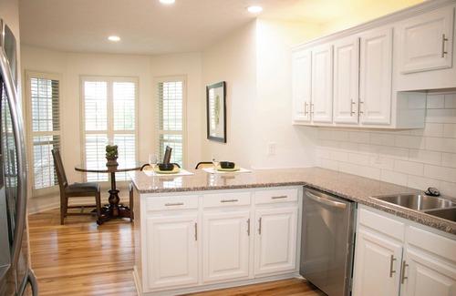 Murfreesboro House | Sunny rental on the golf course in Murfreesboro just minutes from Interstate