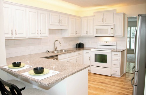 Murfreesboro House | Sunny rental on the golf course in Murfreesboro just minutes from Interstate