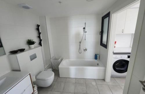 Bat Yam Apartment | Sunny Sea View 4B apt 29 floor