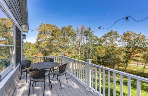 Sandy Point House | Sunny Stockton Springs Home Less Than 1 Mi to Beach!