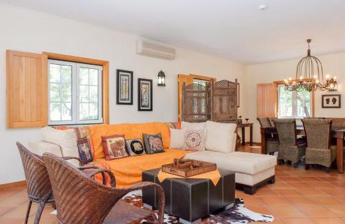 Santa Maria do Castelo Villa | Sunny Villa in Comporta with Private Pool