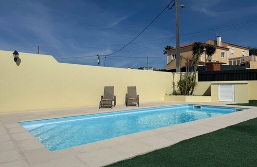 Peniche Villa | Sunny villa with pool and garden 5mn from Baleal