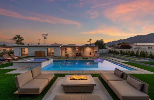 Desert Park Estates House | Sunny Vista Pool And Spa Home With Mountain Views