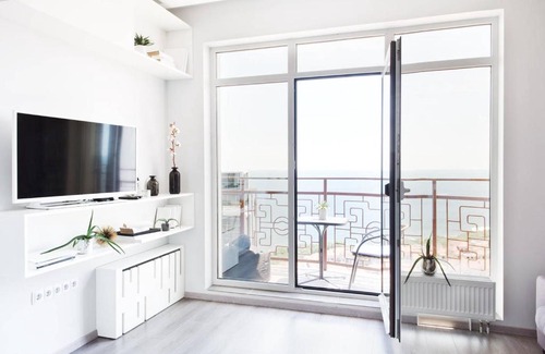 Arcadia Apartment | Sunrise Gaze