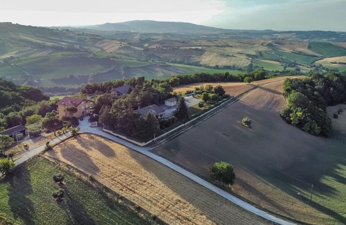 Urbisaglia Apartment | Sunrise Hill Holiday Home - Sunrise Hill Holiday H