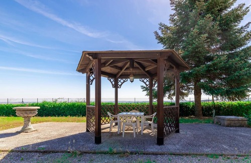 Urbisaglia Apartment | Sunrise Hill Holiday Home - Sunrise Hill Holiday H