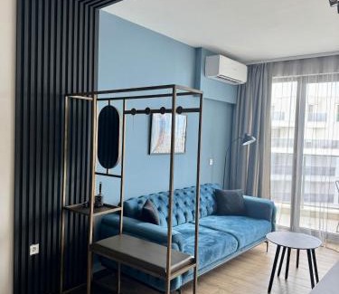 Primorski Apartment | Sunrise l 1BD Sea View l Pool l Free Parking