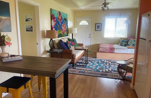 Naalehu Apartment | Sunrise Sanctuary, Spacious, Beautiful, Tranquil Living, Green Sands Beach