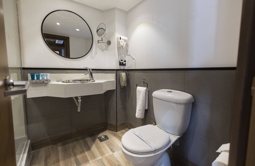 Nile River Luxor Boat Rental | SUNRISE Semiramis III Cruise