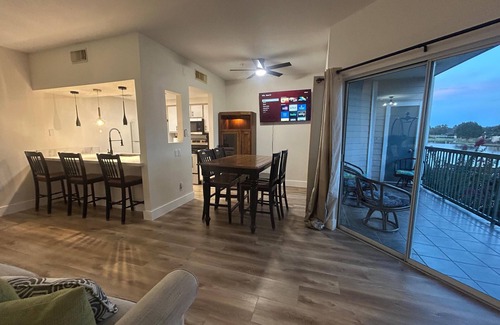 Walden on Lake Conroe Condo | Sunset at the LakenEntire condo in Montgomery, Texas