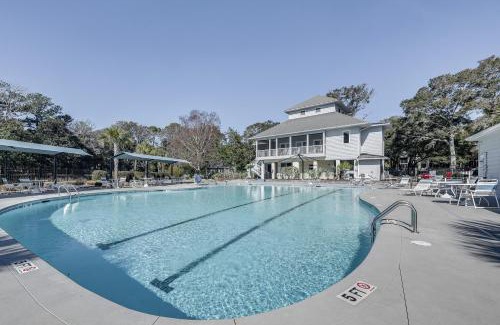 Sea Trail Apartment | Sunset Beach Golf Condo with Pool about 2 Mi to Beach!