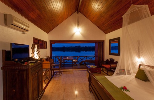 Port Vila Resort | Sunset Bungalows