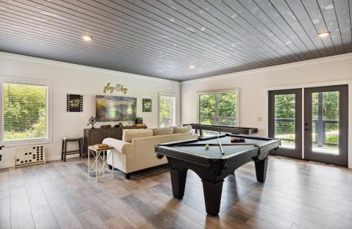 Chalet Village North House | Sunset Chalet cabin