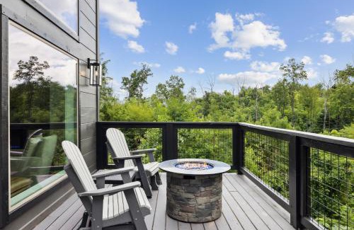 Chalet Village North House | Sunset Chalet cabin