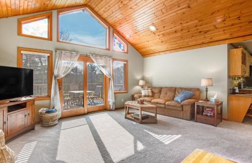 Arkdale Apartment | Sunset Condominiums: Castle Rock Retreat