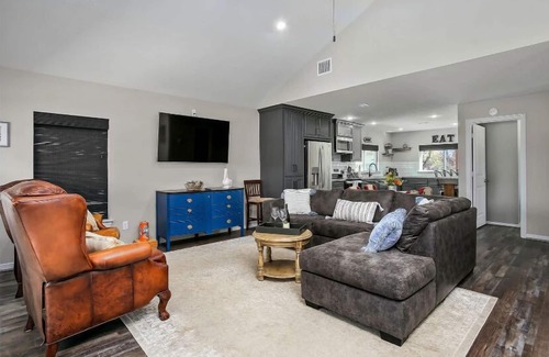 Blanchard House | SUNSET COVE #2 - LAKEFRONT RETREAT WITH SPECTACULAR SUNSET VIEWS!