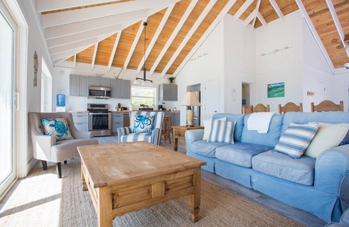 Hartswell House | Sunset Cove - Beachfront, a quick kayak to Moriah Harbor & Sandflats/lazy river!