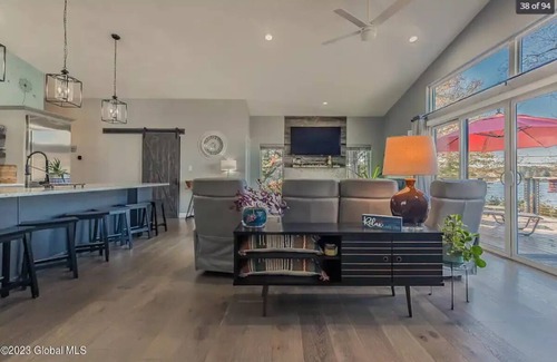 Galway House | Sunset Cove