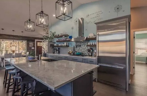 Galway House | Sunset Cove