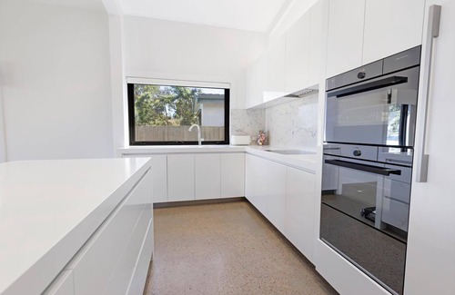 Raymond Island House | Sunset House - Soak up the sun and enjoy the laid-back lifestyle