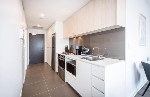 Hamilton Apartment | Sunset on the Esplanade