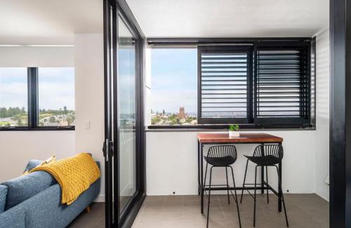 Hamilton Apartment | Sunset on the Esplanade