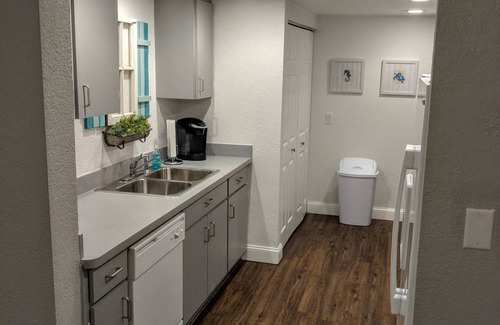 Tarpon Springs Apartment | Sunset Palms - Waterfront Apartment with Direct Access to Gulf