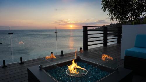 Challengers Hotel | Sunset Reef St. Kitts