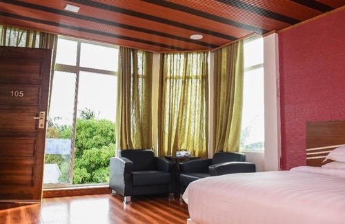 Thinadhoo Hotel | Sunset Stay Maldives