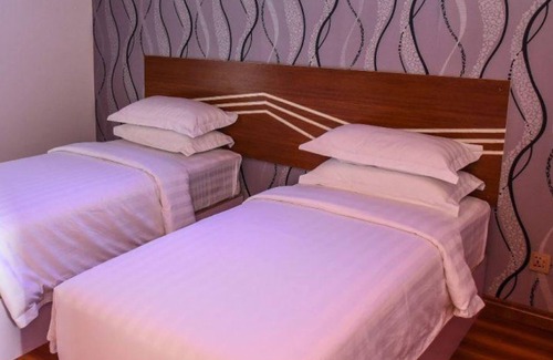 Thinadhoo Hotel | Sunset Stay Maldives