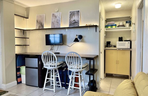 Lenox Park Apartment | Sunset Studio Daytona Beachfront - 2 Pools & Beach Access + Balcony 3rd Floor