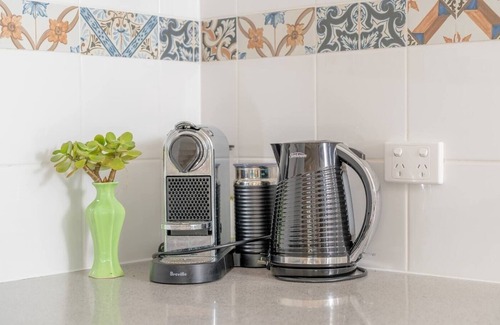 Norfolk Island Villa | Sunset Villa - a Mediterannean inspired villa