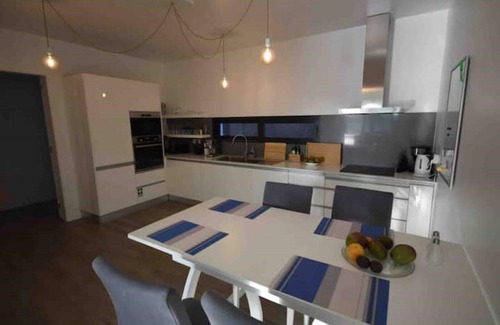 Canhas Villa | Sunset villa with heated pool and stunning views