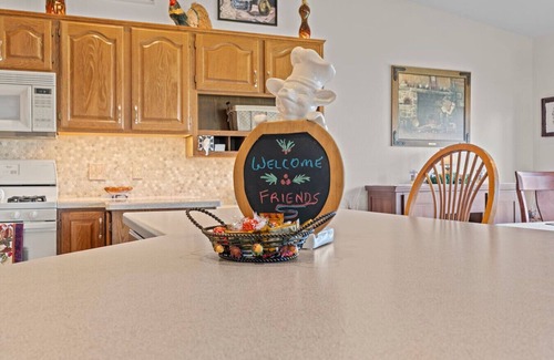 Sheboygan House | Sunset Vista 2br in Sheboygan