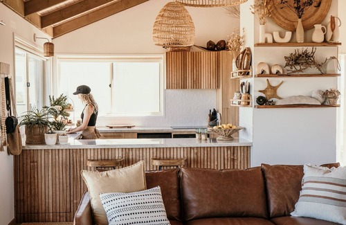 Peterborough House | Sunsets on Martyrs - Coastal LuxuryBeach House