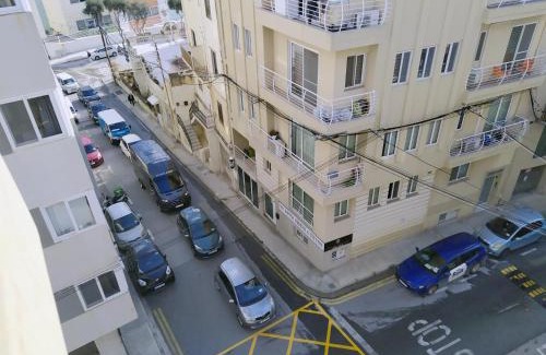 Msida Apartment | Sunshine apartment with a private roof terrace