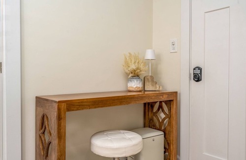 La Mesa Apartment | SUNSPOT/Simple,Stylish Studio Near Downtown