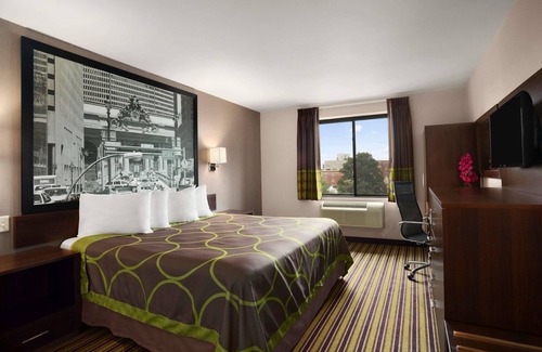 West Bronx Hotel | Super 8 by Wyndham Bronx
