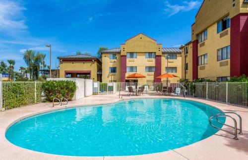 Mesa Hotel | Super 8 by Wyndham Mesa Gilbert