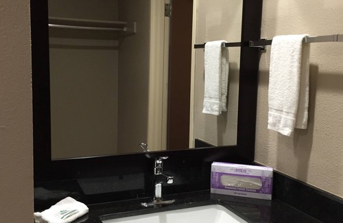 Lincoln Acres Hotel | Super 8 by Wyndham National City Chula Vista