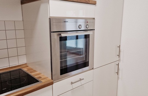 Freiburg im Breisgau Apartment | Super centrally located apartment with satellite TV and WiFi