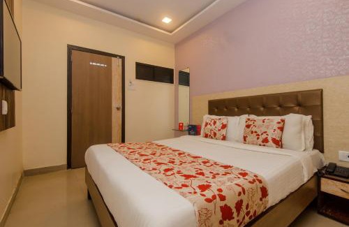 J B Nagar Hotel | Super Hotel O Golden Nest Near Chhatrapati Shivaji International Airport