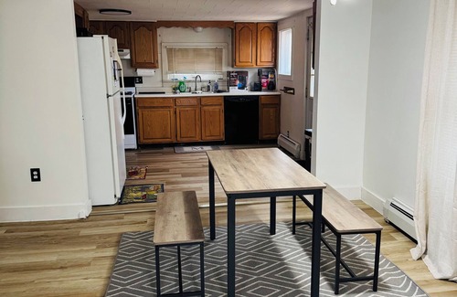 Rochester House | Super Modern 2-Bedroom Riverside Home @ RIT