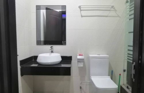 Lagos Cabin | Super Powered Mansion Room 24hr AC & Power