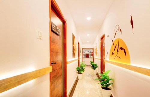 Hyderabad Hotel | Super Townhouse CASA GRAND HIMAYATNAGAR