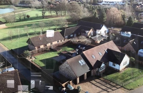 Wyton House | Superb 4BD Stay in Wyton and Houghton Village