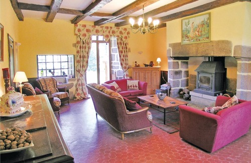 Moissannes House | Superb vacation home with swimming pool in Moissannes, 24 km from Limoges, in Haute-Vienne.