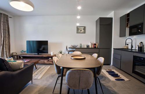 Bonneveine Apartment | Superbe appart 3 p, 10 mn de la plage avec piscine et parking