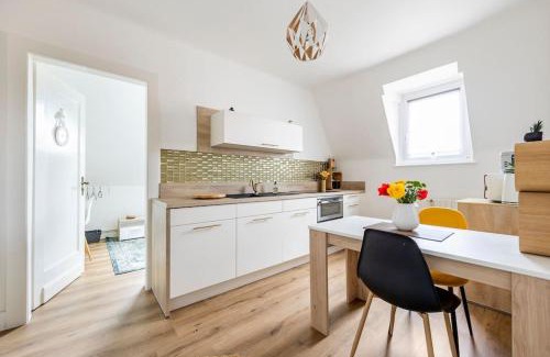 Magny Apartment | Superbe appartement dans maison bourgeoise avec jardin arboré